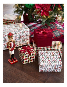 Heirloom Christmas Tartan Large Gift Box in Red: 21cm