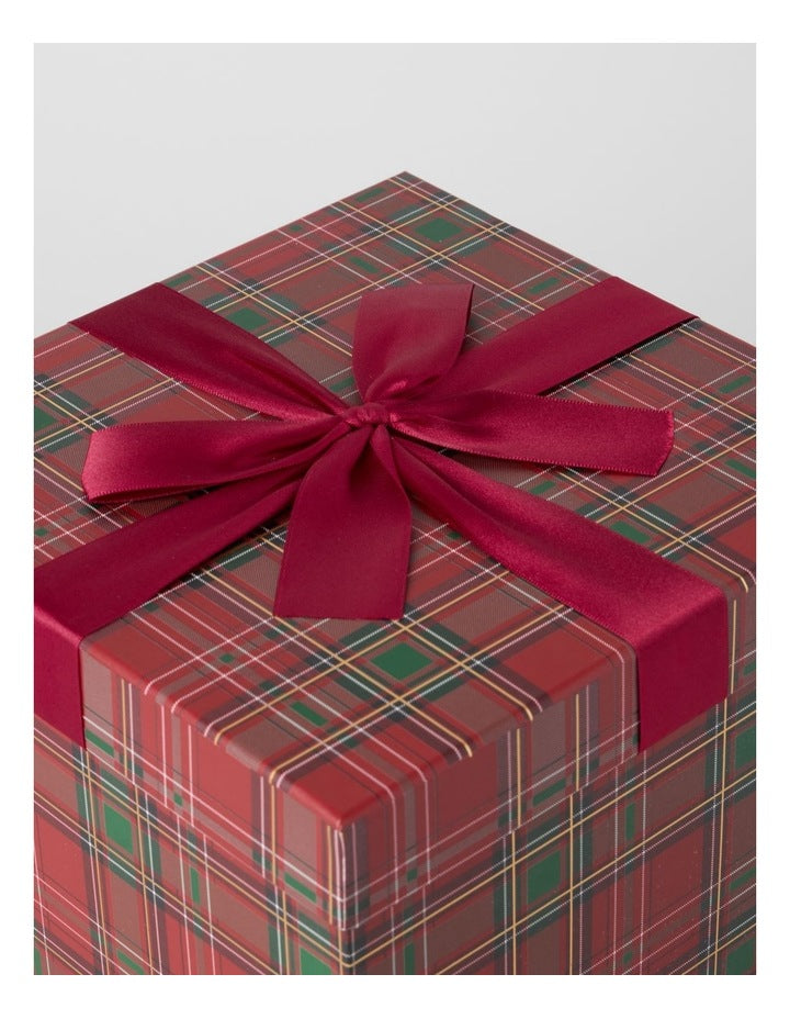Heirloom Christmas Tartan Large Gift Box in Red: 21cm