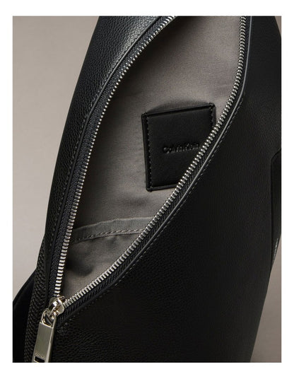 Raised North-south Sling Bag in Black