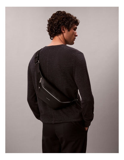 Raised Waist-bag in black