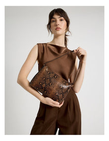 Sofia Shoulder Bag in Brown