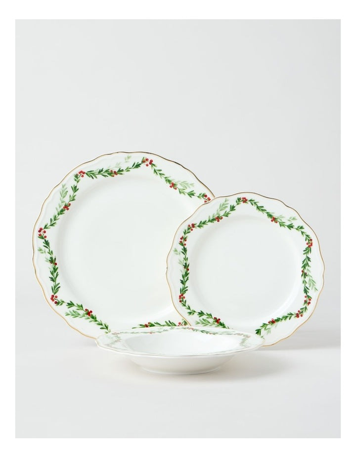 Heirloom Christmas Holly Berry 12pc Dinner Set