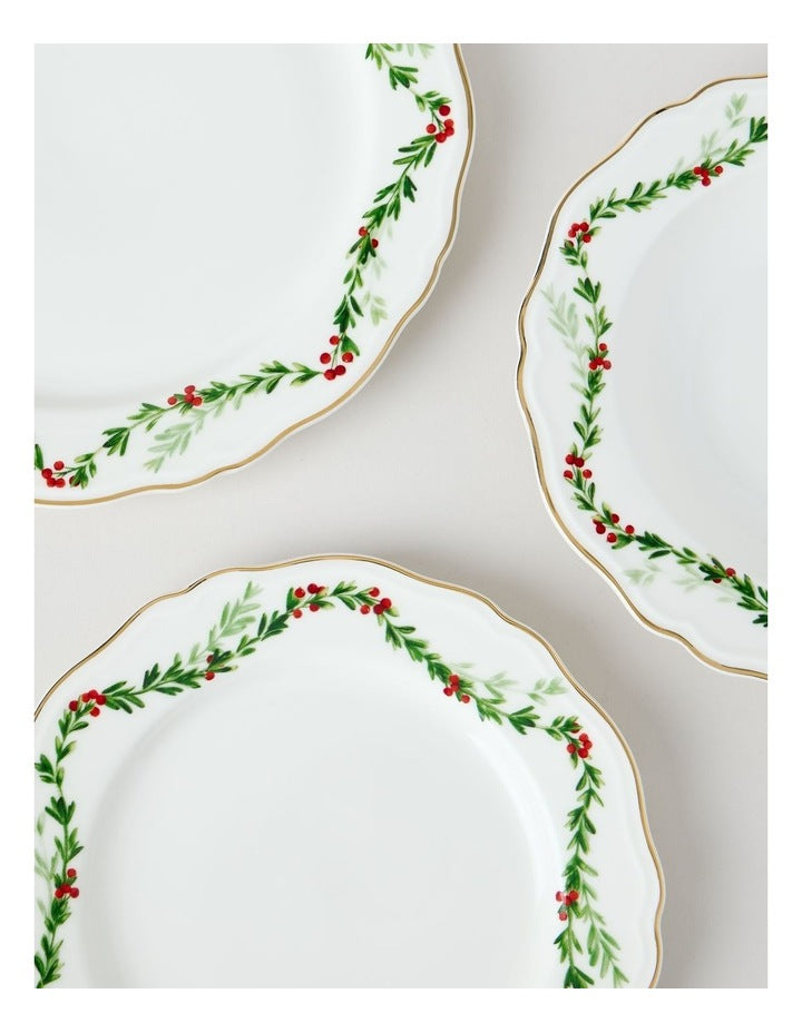 Heirloom Christmas Holly Berry 12pc Dinner Set