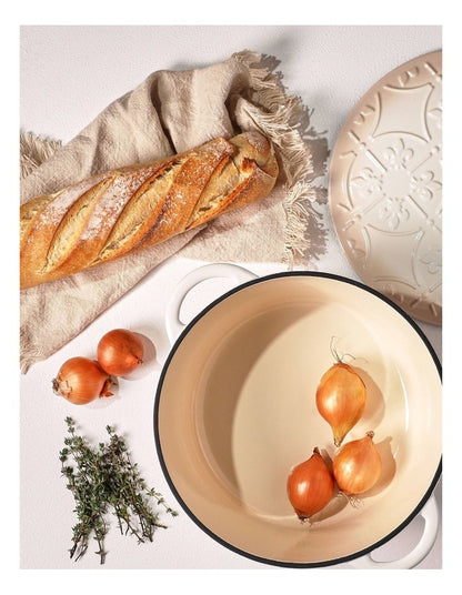 Fleur de Lis Casserole with Lid 26cm 5.0L in Cream