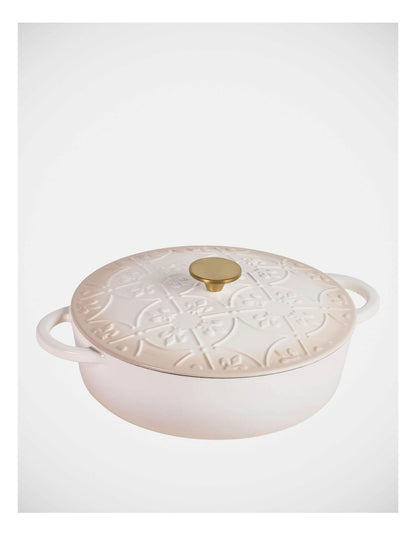 Fleur de Lis Saut Pan with Lid 28cm 5.0L in Cream