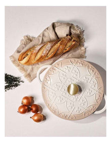 Fleur de Lis Saut Pan with Lid 28cm 5.0L in Cream