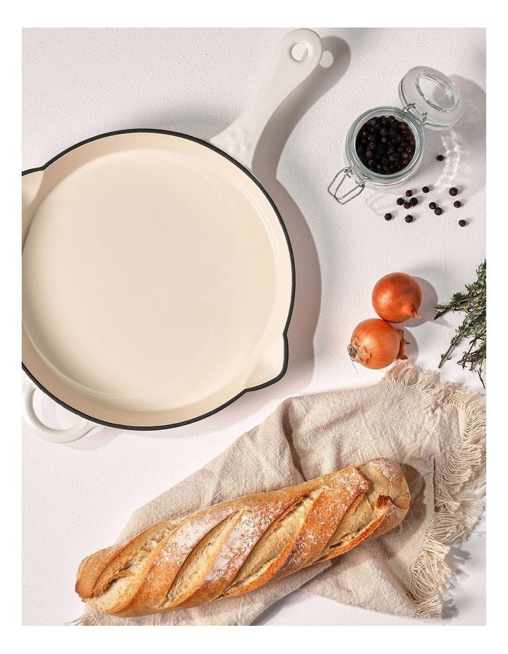 Fleur de Lis Skillet 26cm in Cream