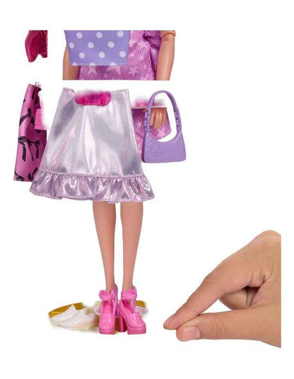 Barbie Closet with Spin & Style Feature, Vanity, Ottoman, 4 Fashions, 20+ Pieces, Portable Storage