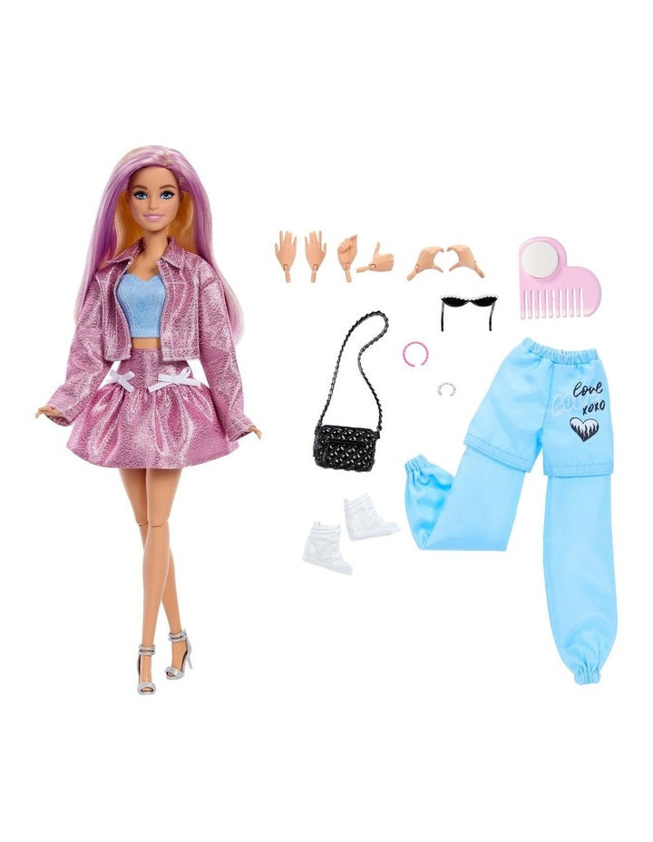 Barbie Deluxe Style Doll with 4 Fashions