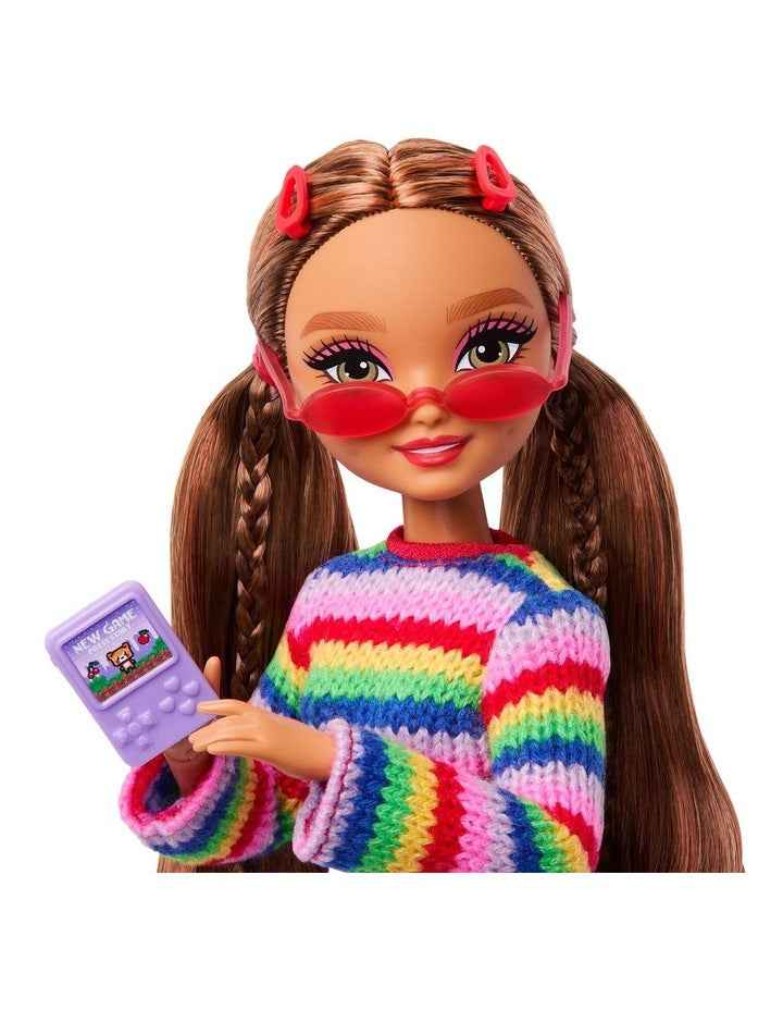 Barbie Dream Besties Weekend Getaway Teresa Fashion Doll with 7 Travel Themed Accessories