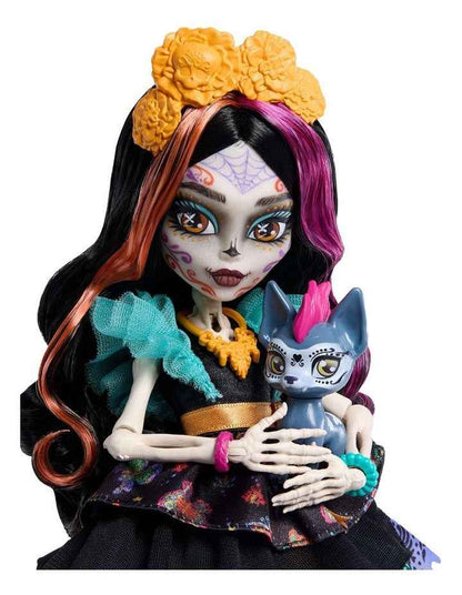 Monster High Skelita Calaveras Fashion Doll in Ruffled Dress with Pet Candelita and 7 Accessories