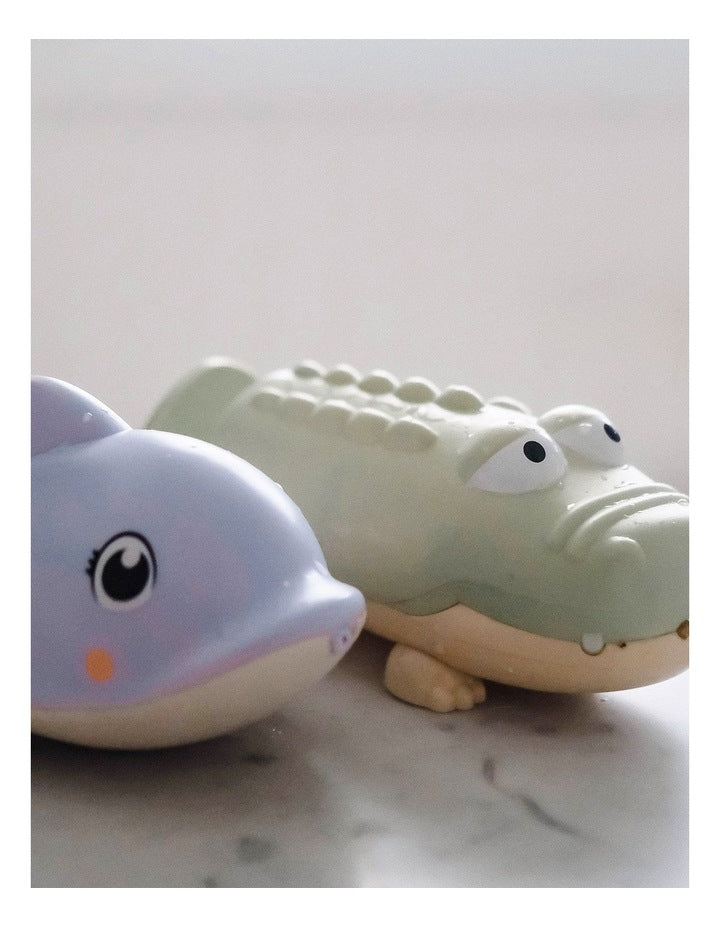 Water Squirters Dolphin Pastel Lilac