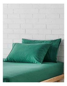 Stonewashed Cotton Pillowcase Pair in Emerald