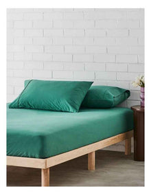 Stonewashed Cotton Pillowcase Pair in Emerald