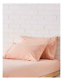 Stonewashed Cotton Pillowcase Pair in Peach