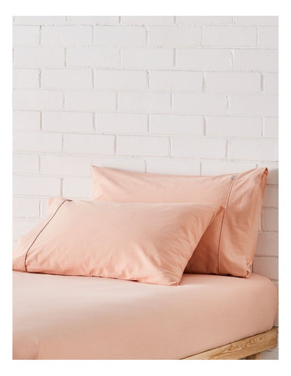 Stonewashed Cotton Pillowcase Pair in Peach