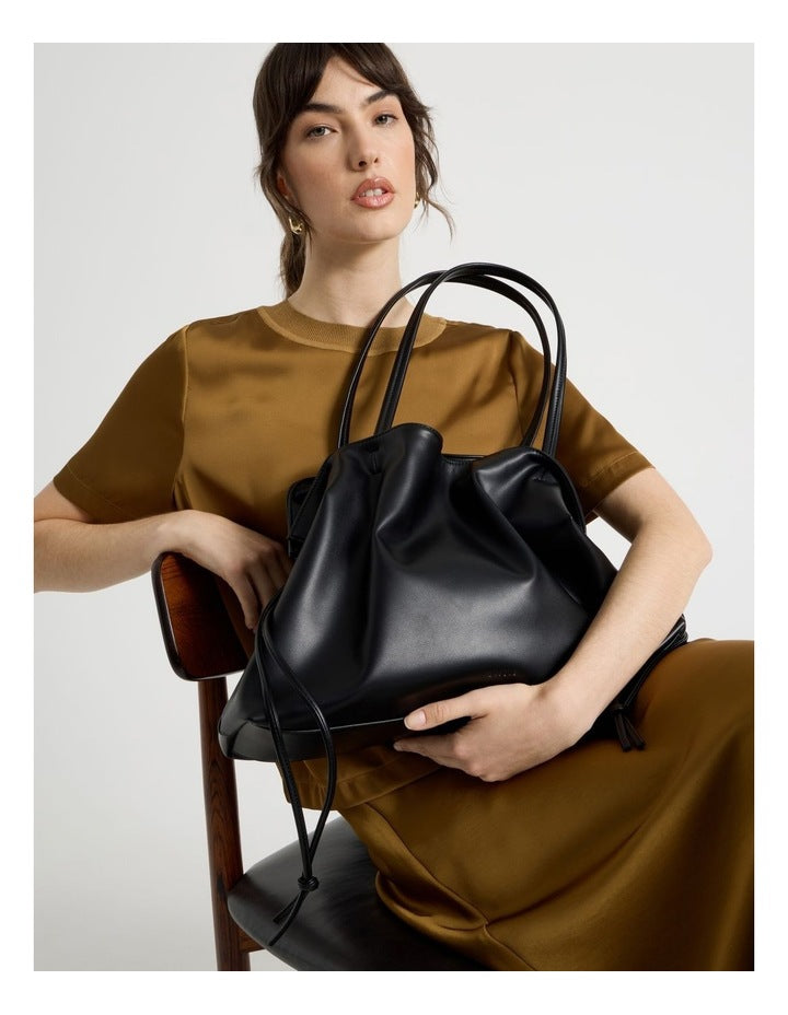 Hailey Tote Bag in Black