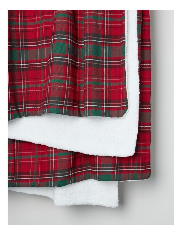 Christmas Blanket in Red Tartan