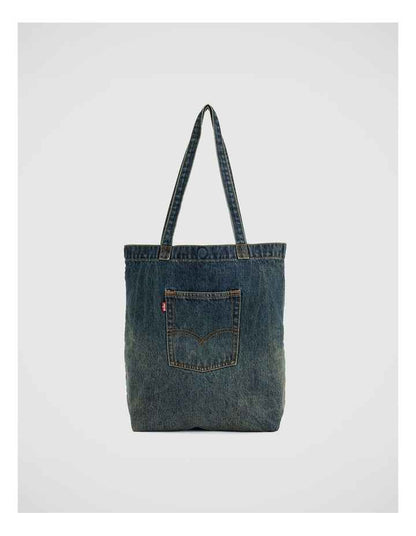 Levis Tote in Laid In The Meadow