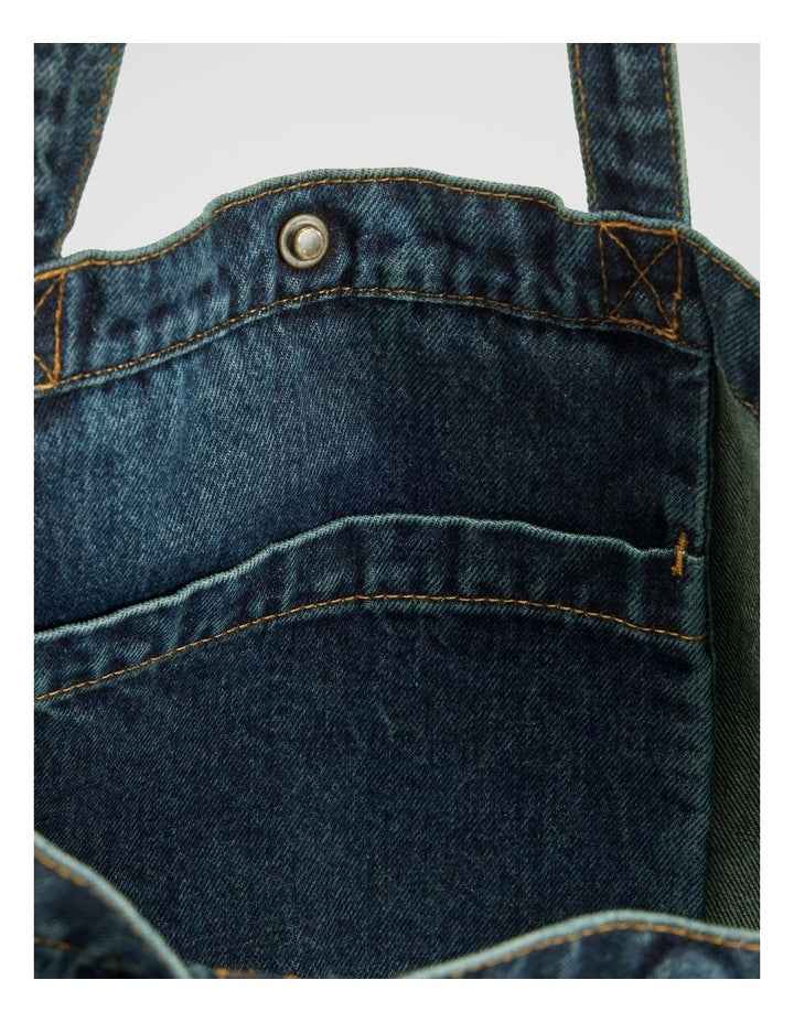 Levis Tote in Laid In The Meadow