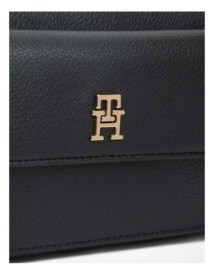 Hilfiger Icon Crossbody Camera Bag in Black