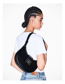 Wonder Shoulder Bag in Black