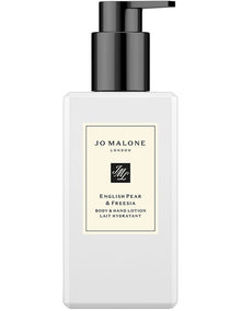 English Pear & Freesia Body & Hand Lotion 250ml