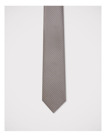 Geometric Tie in Tan