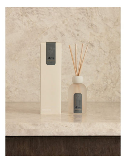 Reed Diffuser in Coconut & Wild Orange 250ml
