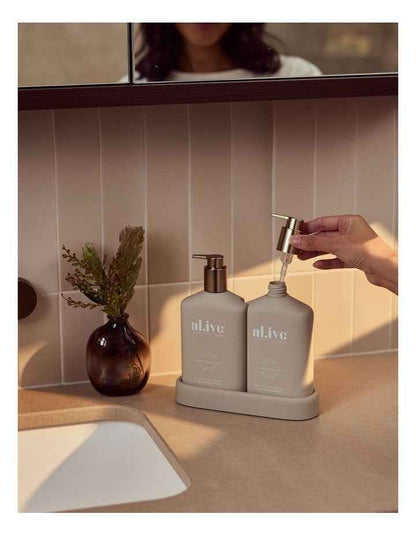 Bathroom Duo Bronze Edition in Sea Cotton & Coconut