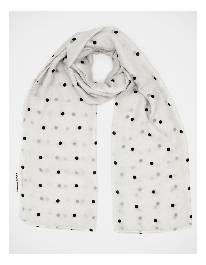 Morgan & Taylor June Light-Weight Scarf in Cream