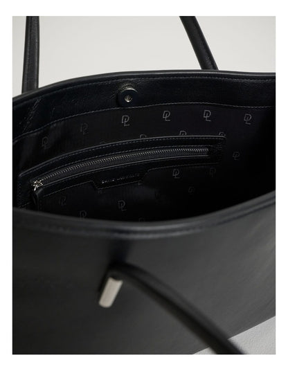 Sally Leather Shoulder Bag in Black