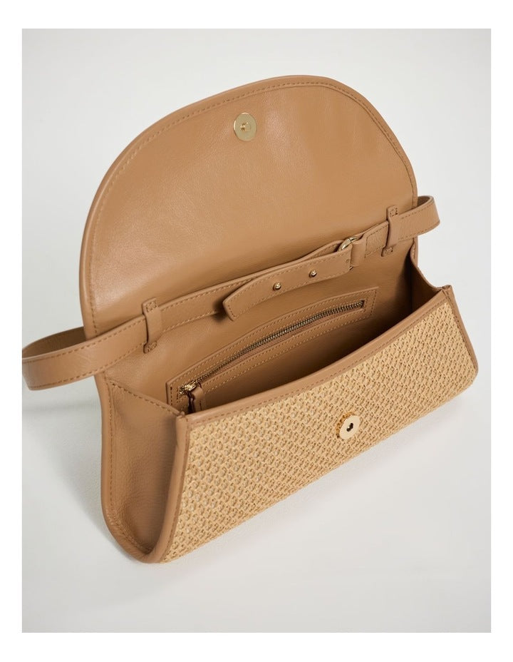 Zoya Raffia Shoulder Bag in Oak Multi