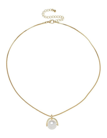Pearl with Arc Pendant Necklace in Gold