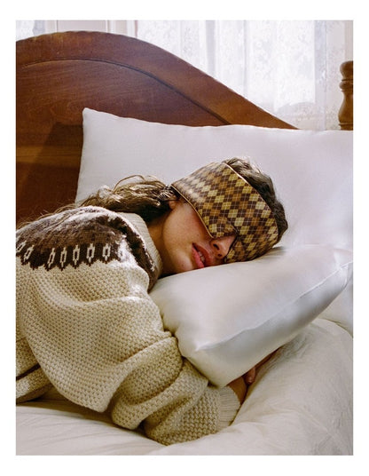 Pure Silk Blockout Sleep Mask in Blaire