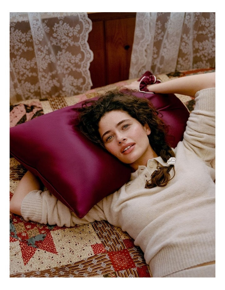 Pure Silk Queen Gift Set in Etta