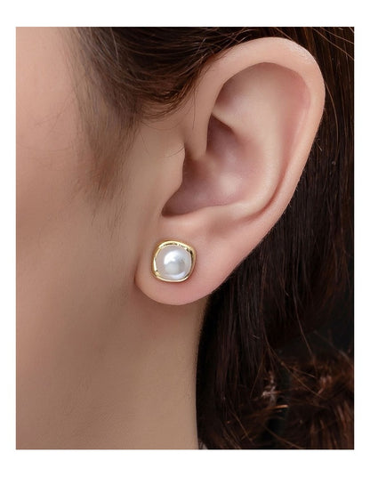 Gregory Ladner Pearl Stud With Surround Earring GJEF174M in Gold