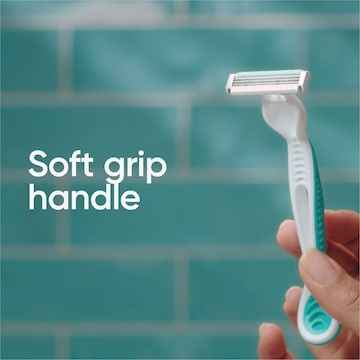 Gillette Simply Venus 3 Sensitive Disposable Razor 4 pack