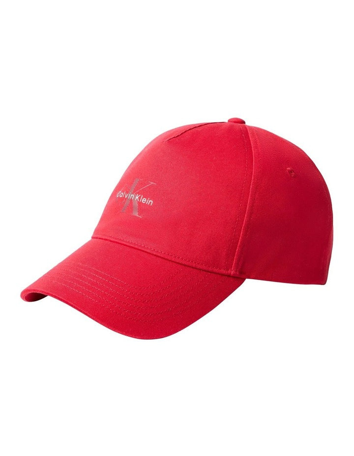Calvin Klein Monologo Cap in Lava Falls