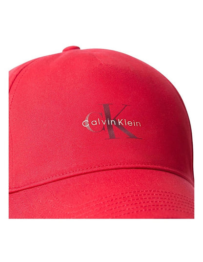 Calvin Klein Monologo Cap in Lava Falls