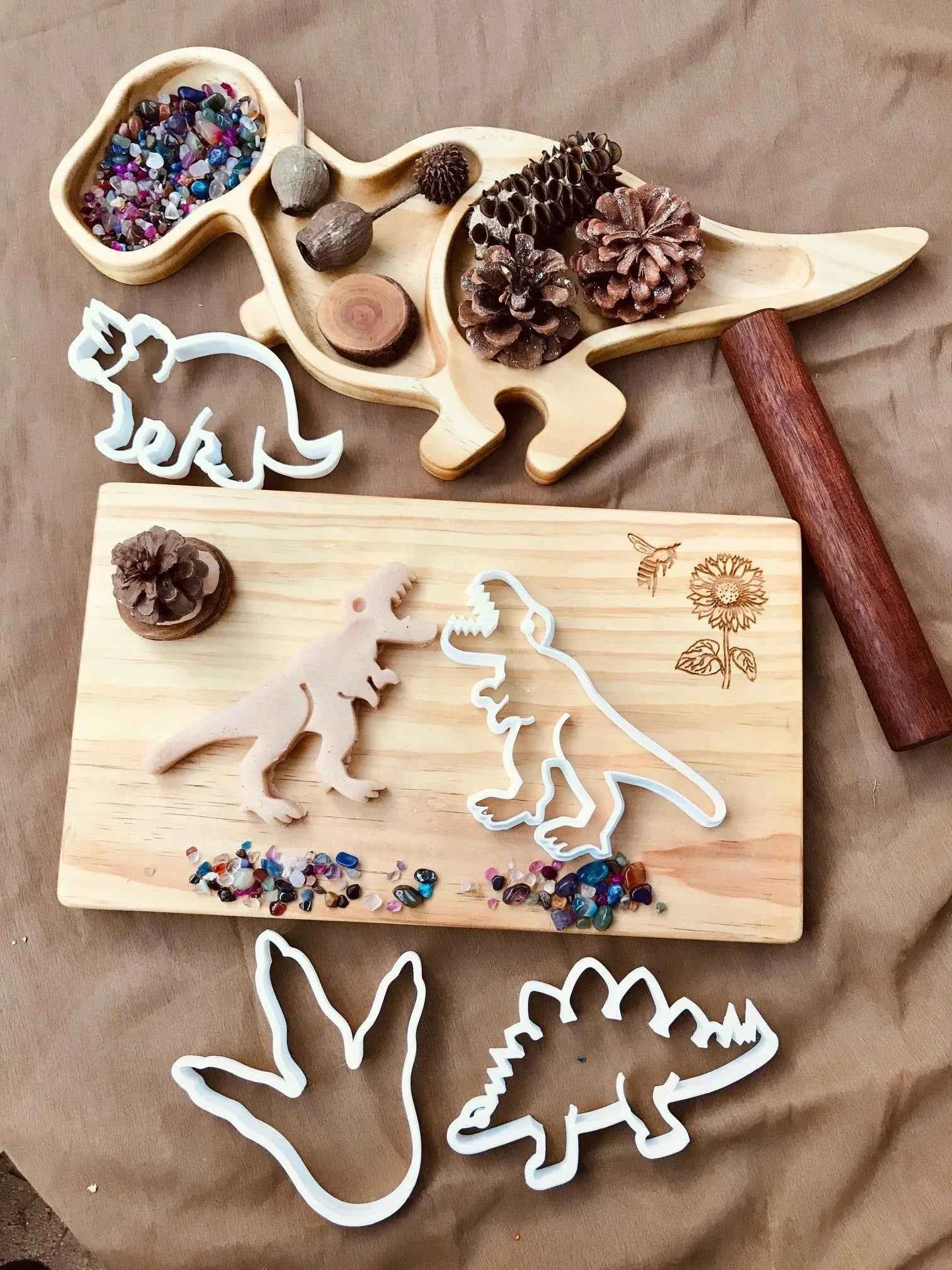 T-Rex Bio Cutter by Beadiebug Playdough Sand Toys Dinosaur toy Art and Craft for Kids Dinosaur and Dragon Theme 3yrs+