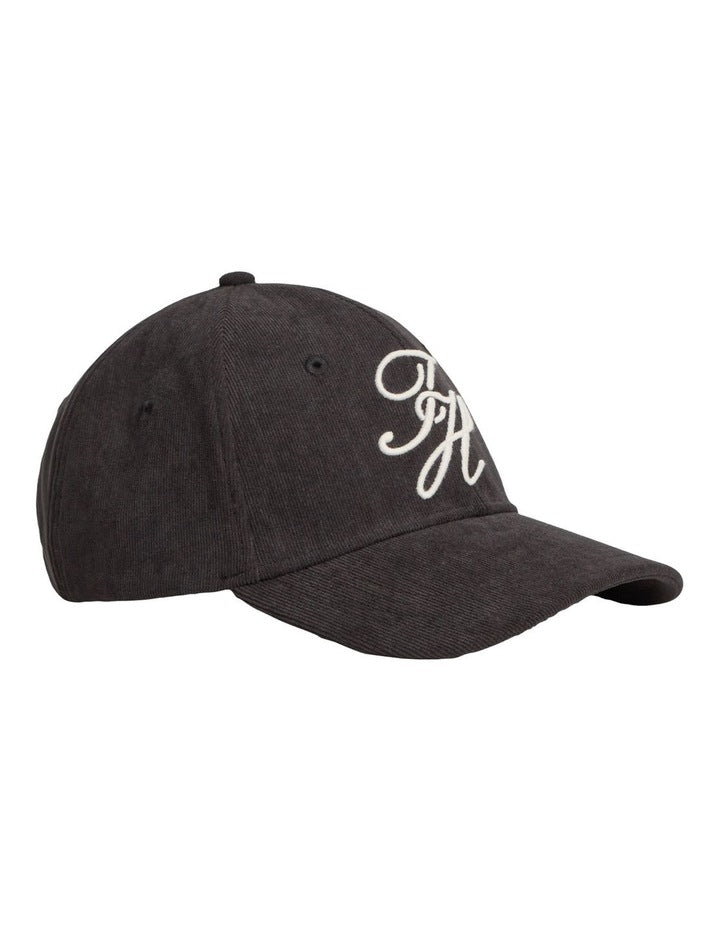 Logo Embroidery Corduroy Baseball Cap in Black