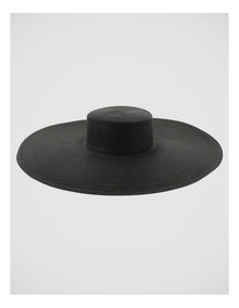 Hm761 Savannah Racewear Hat in Black