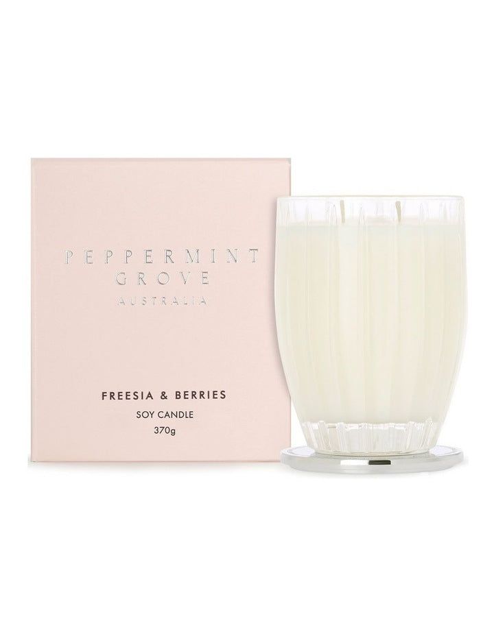 Freesia & Berries - Large Soy Candle 370g