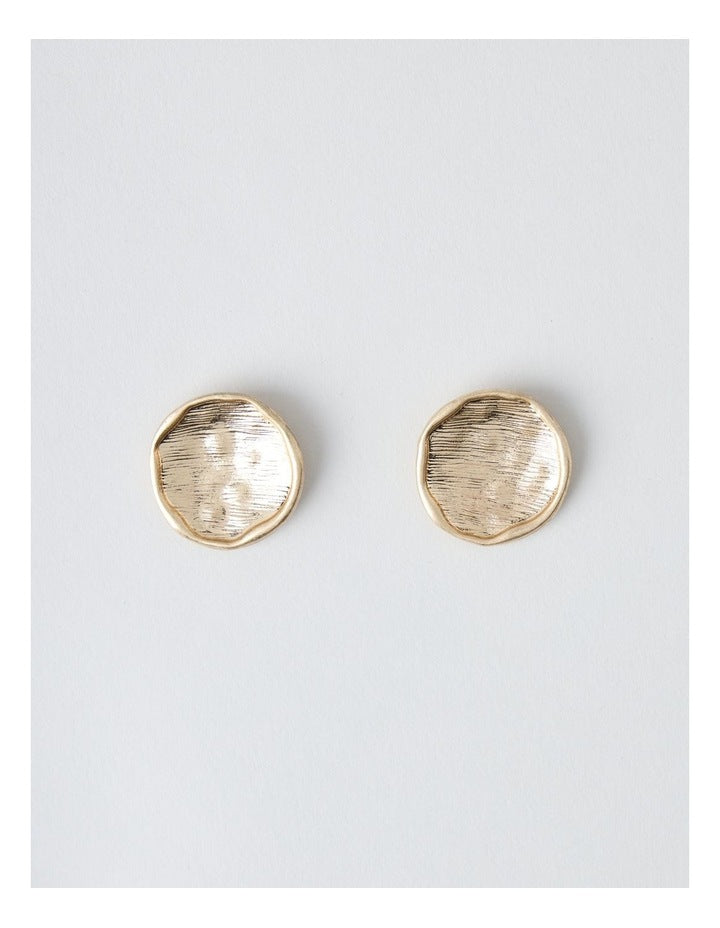 Beaten Circle Studs in Gold