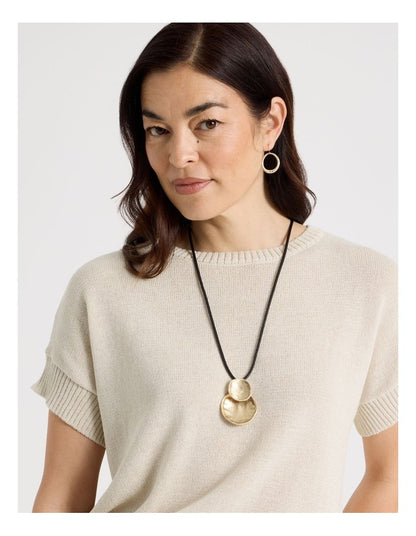 Beaten Circles Pendant Necklace in Gold
