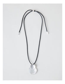 Beaten Circles Pendant Necklace in Silver