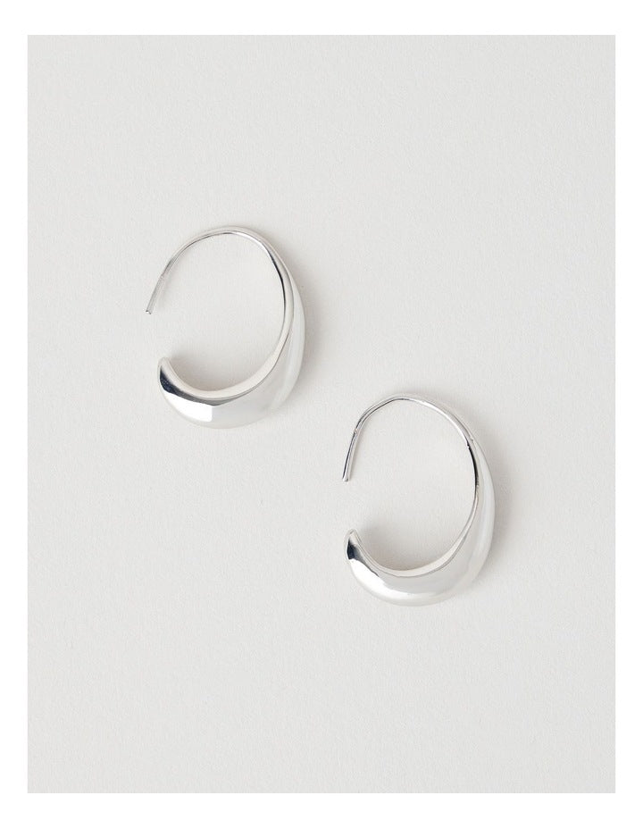 Smooth Curved Hoop Earrings in Silver