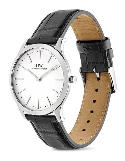 Daniel Wellington Pathfinder 39mm Black Leather Steel Watch DW00100980