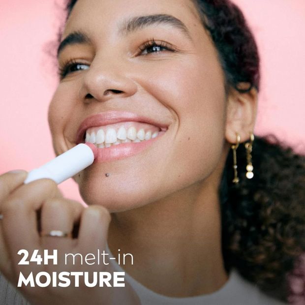 Pearly Shine Nivea Lip Balm